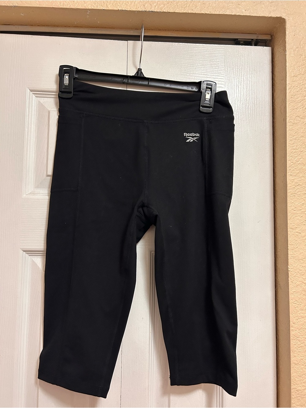 Reebok Black Girls' Capri Leggings